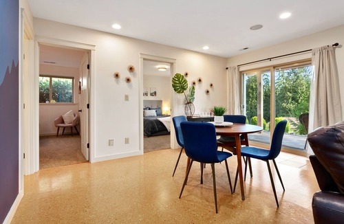 Sudden Valley Apartment | Modern Bellingham Retreat Near Galbraith Mountain!