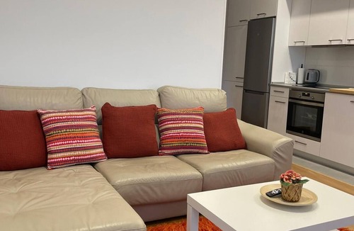 Barakaldo Apartment | Modern Bilbao