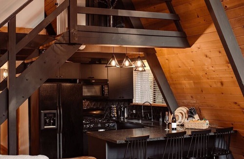 Sierra Cedars Cabin | Modern Black A-Frame overlooking a Meadow w/AC!