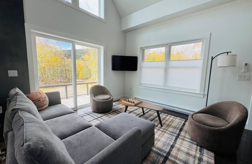 Callicoon Center House | Modern Black-Clad Chalet 3BR/3Bath with Private Pond in Callicoon Center