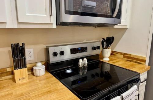 Cape Girardeau Apartment | Modern Boho Getaway 1BR Apartment By KeenStays