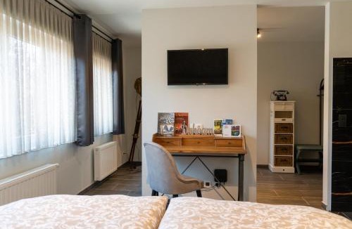 La Calamine Apartment | Modern boutique studio with balcony near Aachen