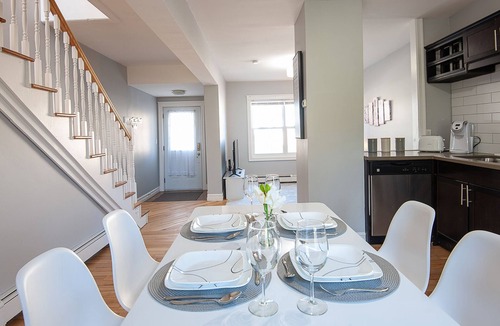 Charlottetown House | Modern bright 2bd steps from Downtown