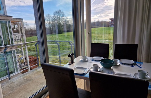 Ronnau Apartment | Modern, bright 2 room apartment at the harbor