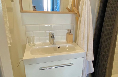 La Villette Apartment | Modern & Bright T2 Two Steps from the Old Port!