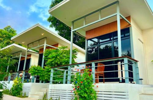Bai Lan Ski Chalet | Modern Bungalows