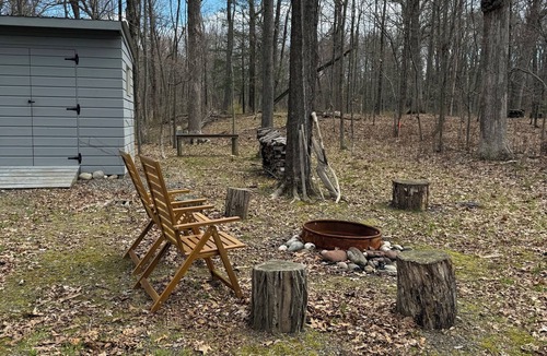 Germantown Cabin | Modern Cabin, Sauna, EV Charger, Forest Escape, Close to Tivoli, Germantown, RH