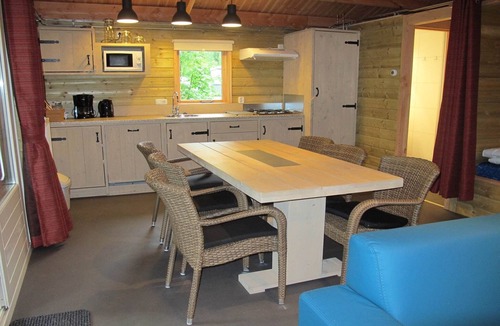 Dwingeloo House | Modern Cabin-Style Bungalow