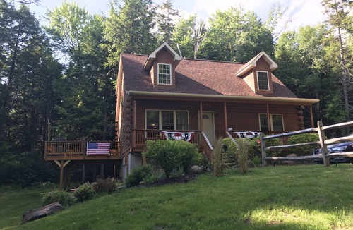 Windham Cabin | Modern cabin w/all Amenities in Windham -> 5 minutes to Skiing
