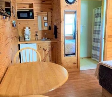 Mountain View House | Modern Cabin with Gorgeous Wood Paneled Walls Nestled in the Scenic Beauty of the Ozarks