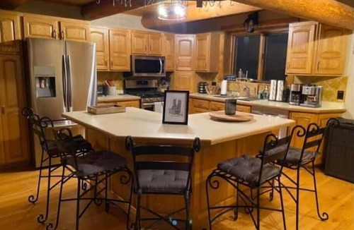 Lodi Cabin | Modern cabin with pool and hot tub and outdoor sauna! Wanderlust Cabin!