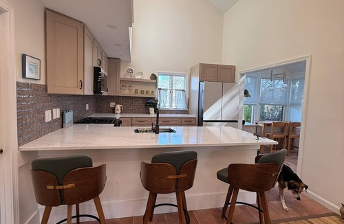 East Falmouth Villa | Modern Cape Beach Escape - Classic Coastal Charm