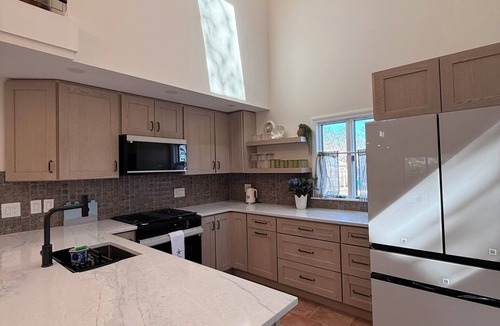East Falmouth Villa | Modern Cape Beach Escape - Classic Coastal Charm