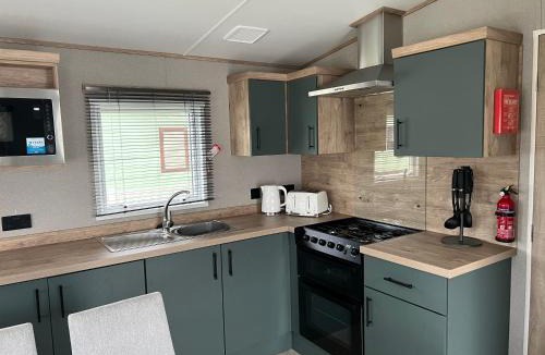Morecambe House | Modern Caravan 2025 with Decking