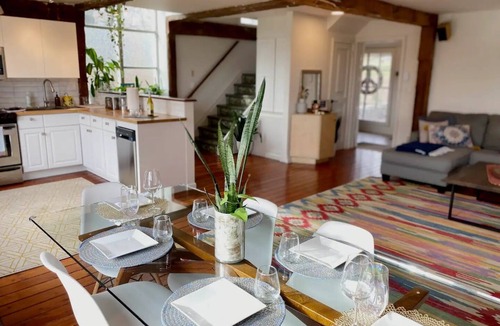 Flemington Cabin | Modern carriage house, newly renovated w beautiful views