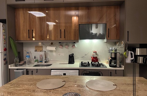 Mahmutlar Apartment | Modern Central Apartment Near Beach with Pool & Free WiFi in Mahmutlar Alanya