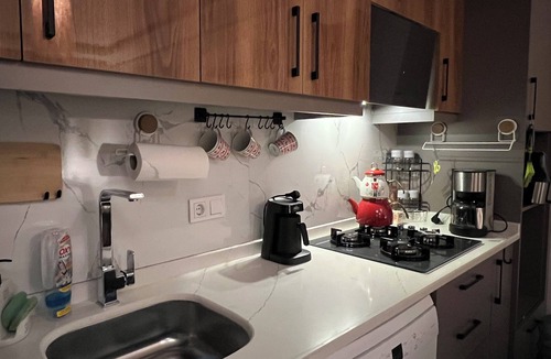 Mahmutlar Apartment | Modern Central Apartment Near Beach with Pool & Free WiFi in Mahmutlar Alanya