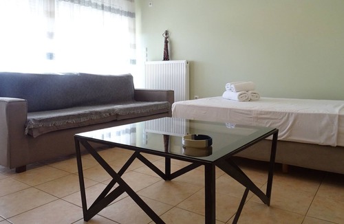 Goudi Apartment | Modern Central Apartment with View
