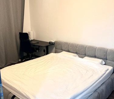 Podoli Apartment | Modern Central Prague Apartment