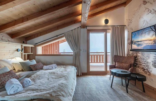 Combloux Ski Chalet | Modern chalet in Combloux with pool and wellness area