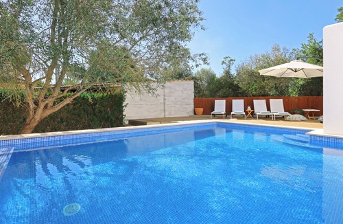 Son Baulo House | Modern chalet: private pool, 2 terraces, 700m to beach, quiet residential area