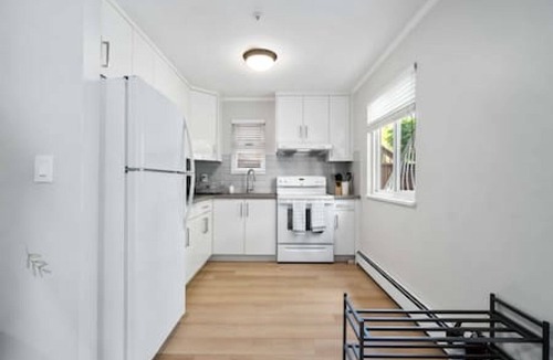 Killarney House | Modern & Charming 2 BR suite