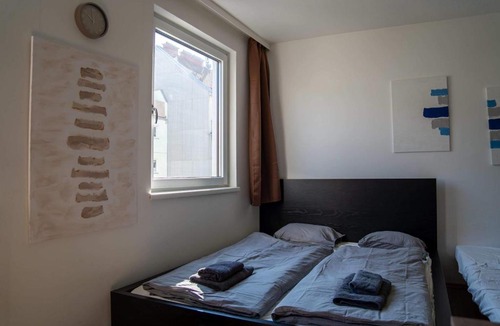 Funfhaus Apartment | Modern charming Apartment perfect for exploring