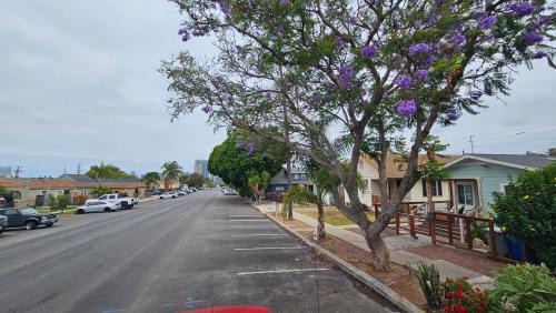 Logan Heights House | Modern Charming Steps From Downtown Family Friendly Gated Private Driveway Parking Conventions,Petco Park,Rady Shell, Gaslamp, Beaches, Zoo,Balboa Park