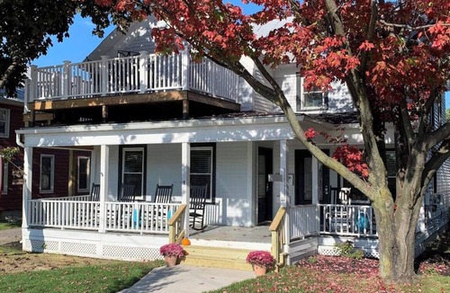 Clayton Condo | Modern Chic 1-BR Unit in the Cottages on James