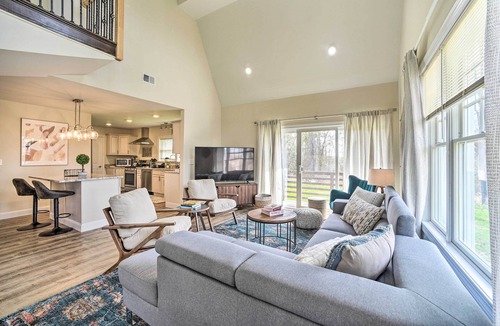 Athens House | Modern-Chic Athens Home - Fish, Ski & Swim!