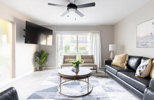 Encanto House | Modern Chic Condo In Midtown w Pool & Hot Tub
