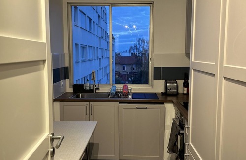 Clamart Apartment | Modern chic Parisian apartment. close to major attractions! Salut!