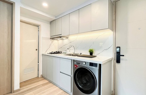 Old Jakarta Apartment | Modern Classic Touch 1Br Apartment At Tokyo Riverside Pik 2