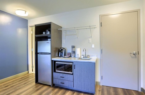 Hershey Apartment | Modern Clean Pet Friendly Hotel Room
