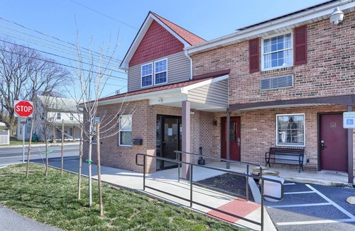 Hershey Apartment | Modern Clean Pet Friendly Hotel Room