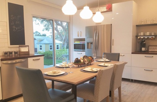 Central Naples House | Modern Coastal Cottage 1.5 miles to Beach