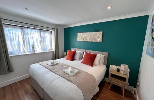 Shirley Apartment | Modern Comfort 2BR - Southampton Stay