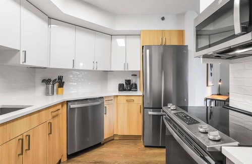Pentagon City Apartment | Modern Comfort Apt in Pentagon City