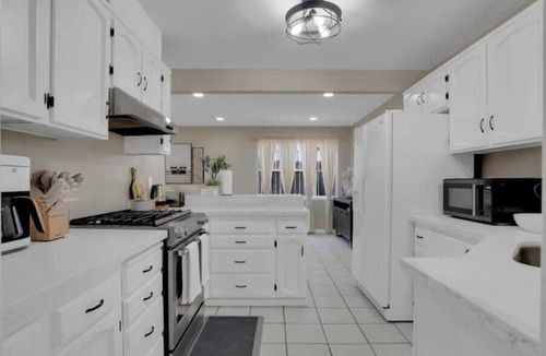 May Valley House | Modern Comfort: Meadowbrook Edition