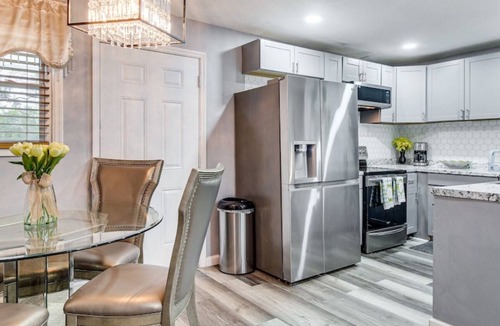 Cloverdale House | Modern Comfort Meets Classic Charm in Savannah