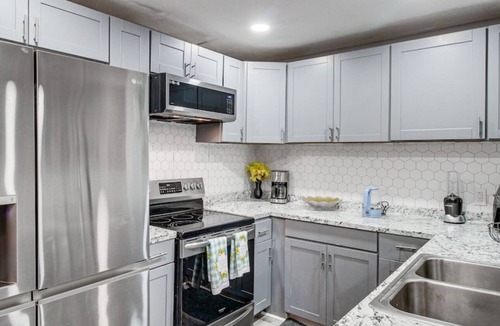 Cloverdale House | Modern Comfort Meets Classic Charm in Savannah