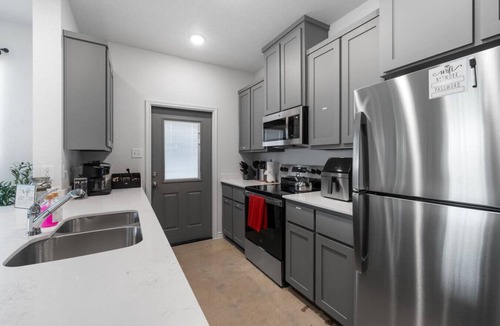 Temple House | Modern Comfort Meets Convenience at Temple Twin Retreat