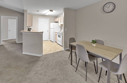 Sand Ridge Apartment | Modern Comfort w/Balcony, Kitchen & WiFi