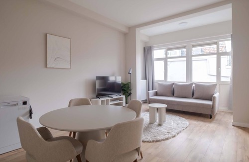 Oude Westen Apartment | Modern & Comfortable 1-Bedroom Flat