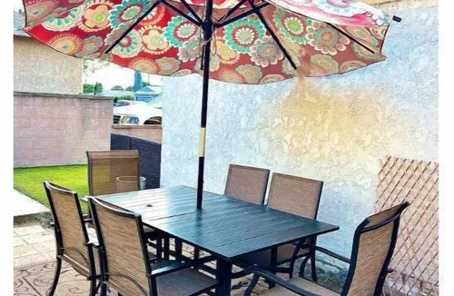 Harbor Gateway South House | Modern, Comfortable 3bd w/Backyard Space & Grill