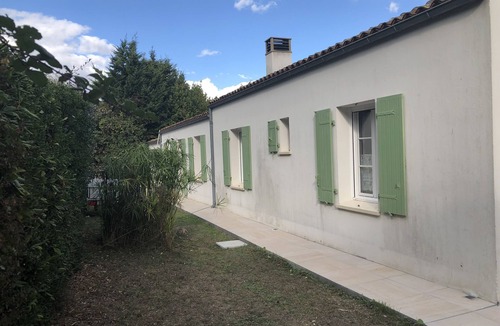 Ile-d'Aix House | Modern, comfortable, typical Île d'Aix villa with large garden