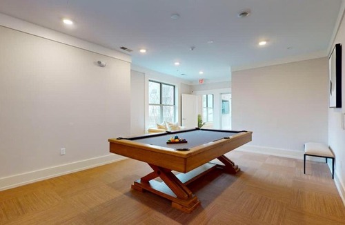 Downtown Apartment | Modern Comforts Free Gym Access