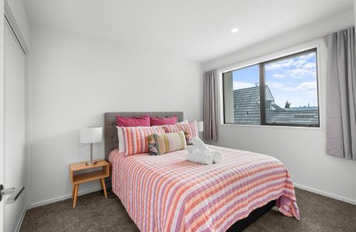 Spreydon Apartment | Modern Comforts in a Brand New Apartment