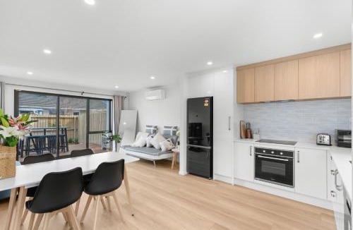 Spreydon Apartment | Modern Comforts in a Brand New Apartment