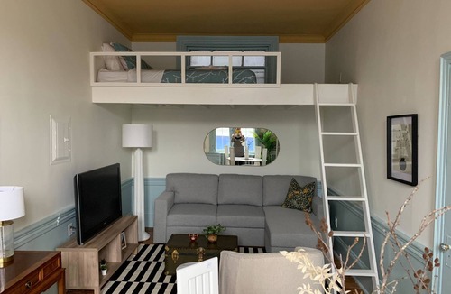 South End Apartment | Modern Comforts in Downtown's Victorian Gem, Patio